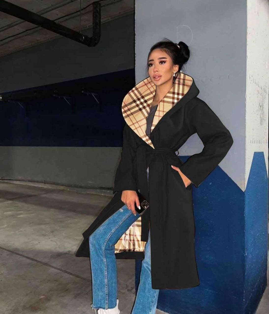 kapşonlu kaban أسود