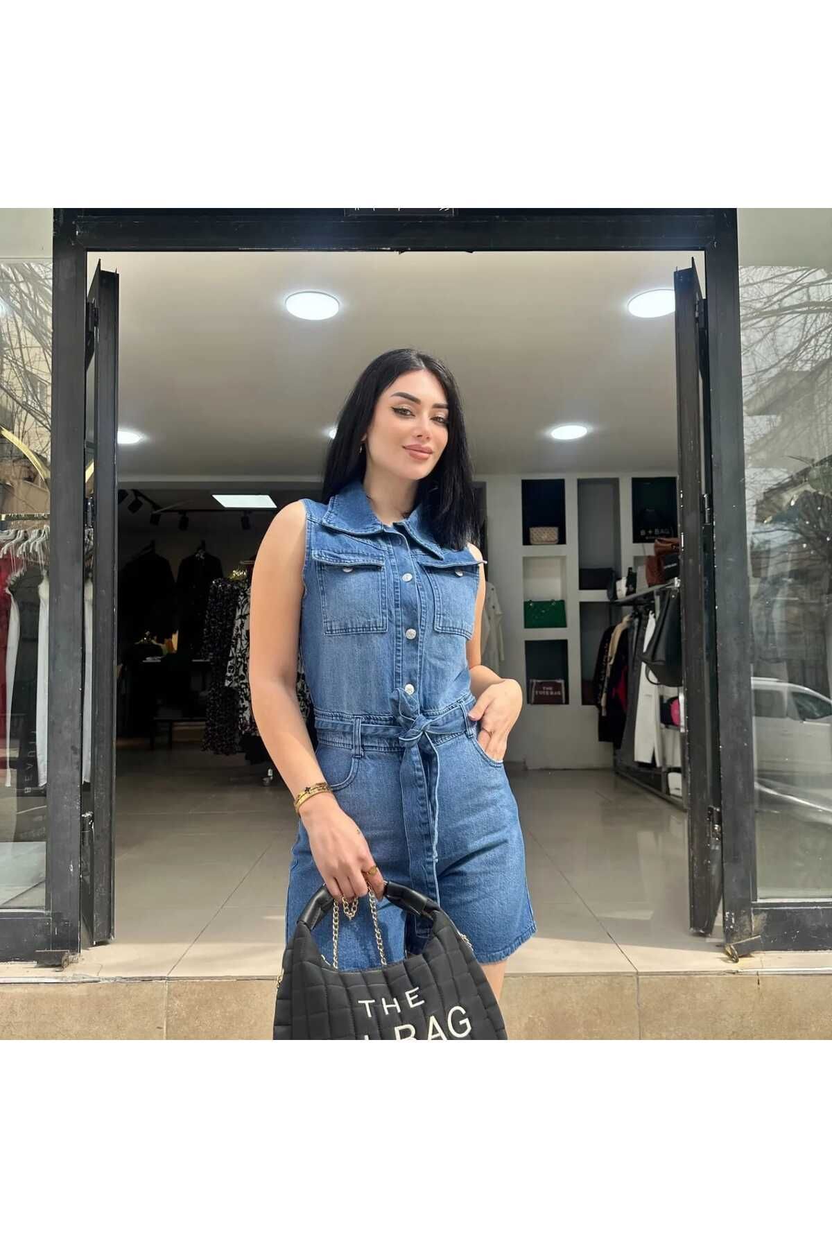 جمبسوت جينز بشورت أزرق