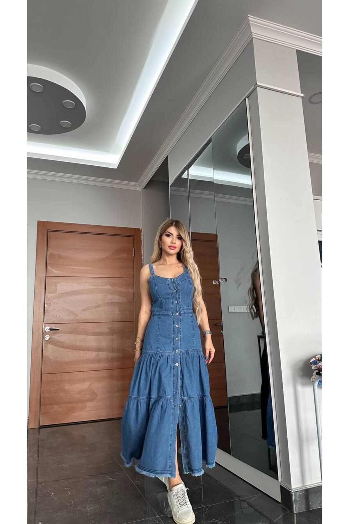 فستان جينز طويل بأزرار وفتحة ظهر وتفاصيل رباط - للمقاسات الكبيرة جينز