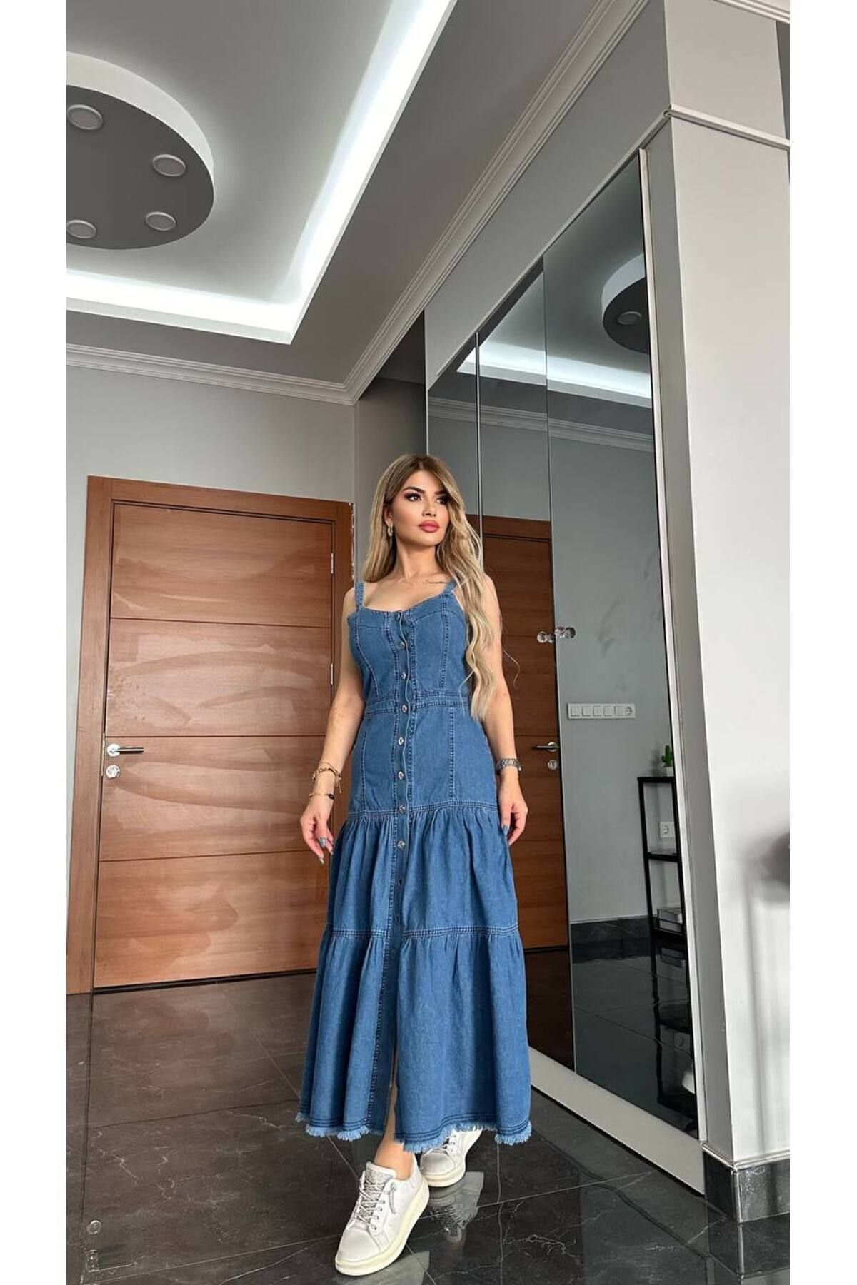 فستان جينز طويل بأزرار وفتحة ظهر وتفاصيل رباط - للمقاسات الكبيرة جينز