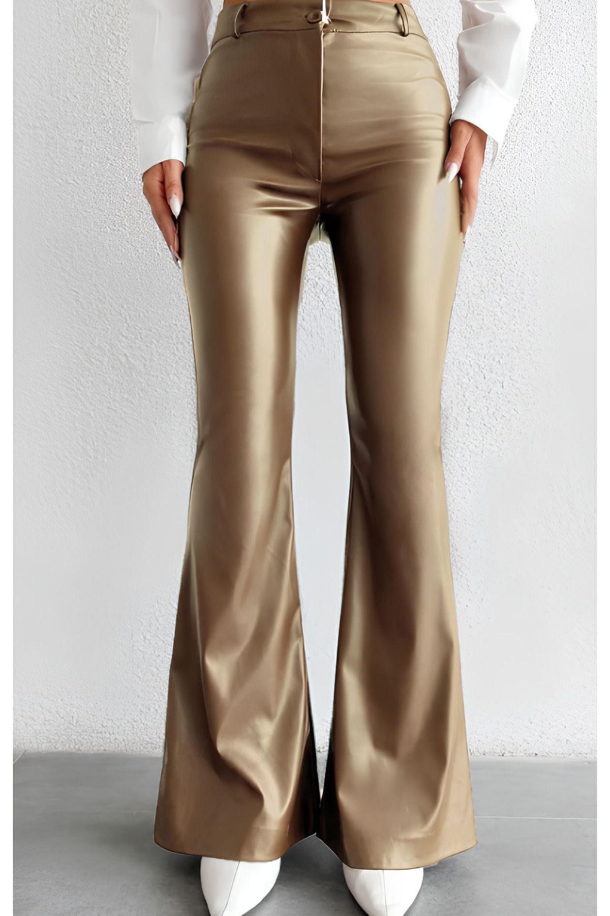 Spanish-Hem Leather Pants Gold